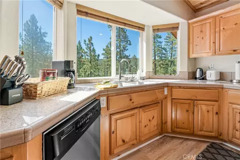 Kitchen - 446 Shady, Big Bear Lake, CA 92315 photo 1 of 3