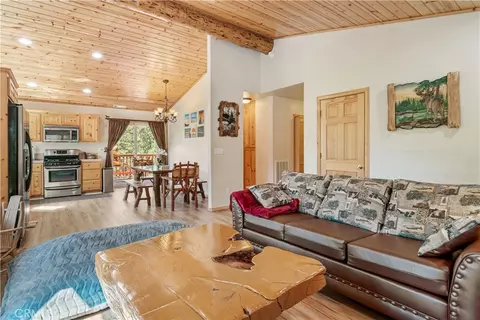 Living - 446 Shady, Big Bear Lake, CA 92315 photo 3 of 3