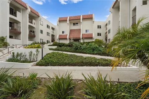 6330 Genesee #203, San Diego, CA 92122