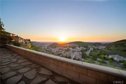 6206 E Cliffway Dr, Orange, CA 92869