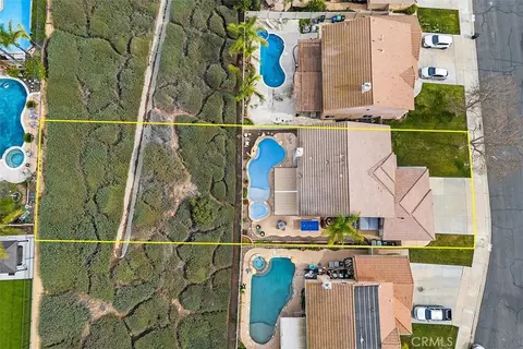 View/Area - 33450 Corte Figueroa, Temecula, CA 92592 photo 2 of 4