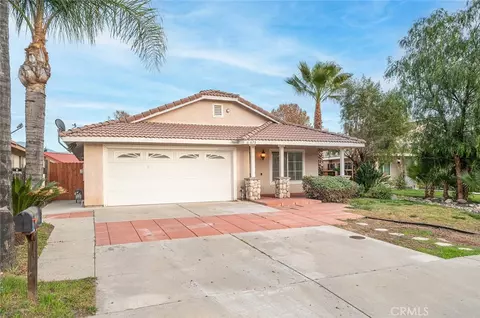 670 Seattle St, Hemet, CA 92545