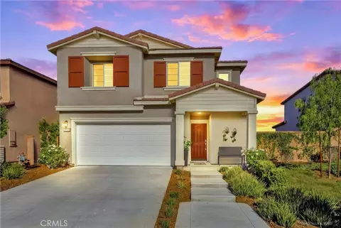 8265 Perada St, Jurupa Valley, CA 92509