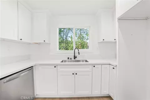 Kitchen - 12199 Bryant St, Yucaipa, CA 92399 photo 3 of 3