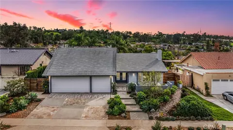 25242 Mawson, Laguna Hills, CA 92653