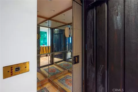 Entry Way - 6911 E Ocean, Long Beach, CA 90803 photo 1 of 2