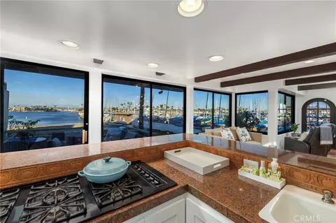 Kitchen - 6911 E Ocean, Long Beach, CA 90803 photo 3 of 3