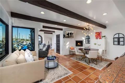 Living - 6911 E Ocean, Long Beach, CA 90803 photo 1 of 2