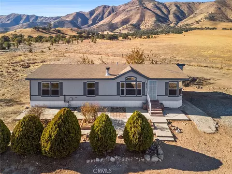4500 Joshua Dr, Mountain Mesa, CA 93240