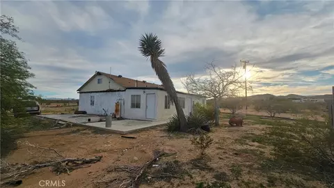 Exterior - 56727 Cone Blvd, Landers, CA 92285 photo 9 of 12