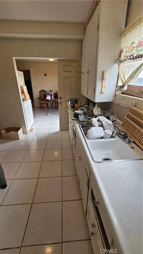 Kitchen - 56727 Cone Blvd, Landers, CA 92285 photo 1 of 1