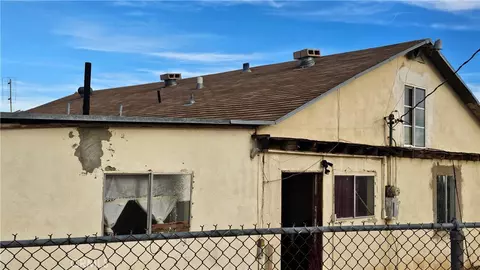 Exterior - 56727 Cone Blvd, Landers, CA 92285 photo 2 of 12