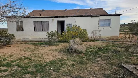 Exterior - 56727 Cone Blvd, Landers, CA 92285 photo 3 of 12