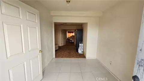 Entry Way - 56727 Cone Blvd, Landers, CA 92285 photo 9 of 11