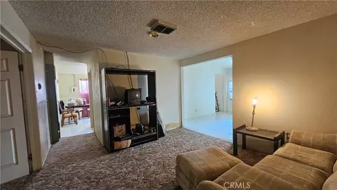 Entry Way - 56727 Cone Blvd, Landers, CA 92285 photo 8 of 11