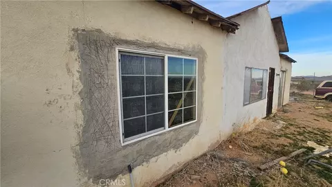 Exterior - 56727 Cone Blvd, Landers, CA 92285 photo 8 of 12