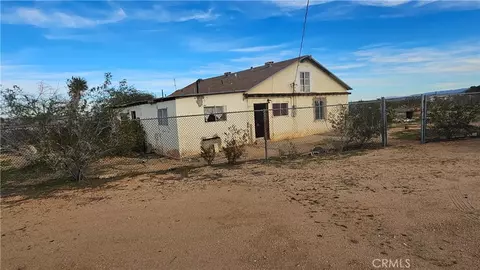 56727 Cone Blvd, Landers, CA 92285