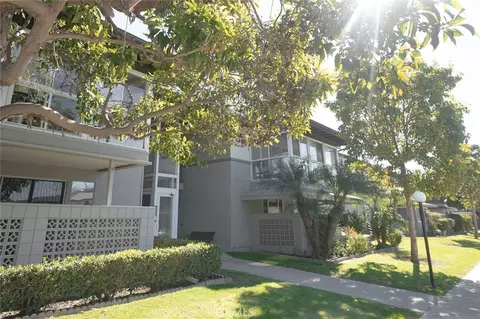 1980 Mckinney Way #13R, Seal Beach, CA 90740