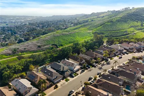 46 Oakcliff Dr, Laguna Niguel, CA 92677