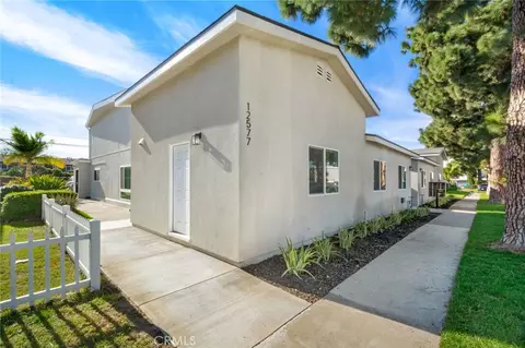12571 Kensington Ln, Garden Grove, CA 92840