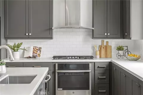 Kitchen - 221 Bowery, Irvine, CA 92612 photo 7 of 7
