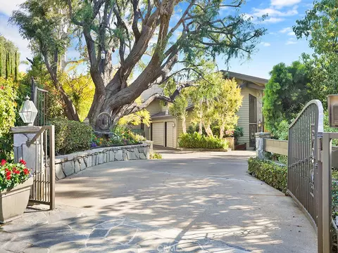 10841 Hideaway, North Tustin, CA 92705