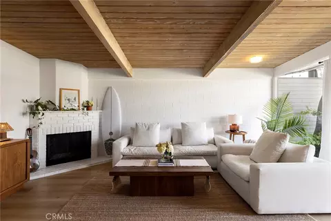 208 Del Gado Rd, San Clemente, CA 92672