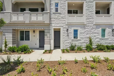 145 N First Ave, Upland, CA 91786