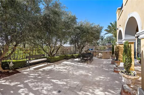 Exterior - 12 Thomas Rd, Ladera Ranch, CA 92694 photo 7 of 10