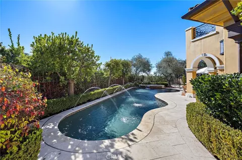 Exterior - 12 Thomas Rd, Ladera Ranch, CA 92694 photo 3 of 10