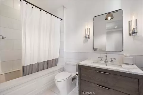 Bath - 12 Thomas Rd, Ladera Ranch, CA 92694 photo 7 of 10