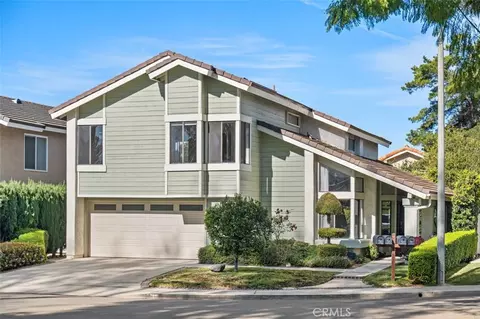 27 Alameda, Irvine, CA 92620