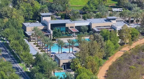 56 Chasma, Irvine, CA 92618