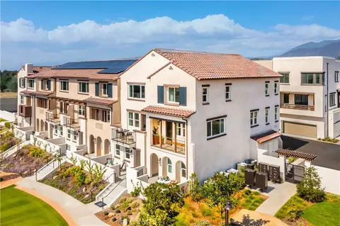 228 Stillwater Ln, Claremont, CA 91711