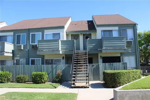 635 N Bristol, Santa Ana, CA 92703