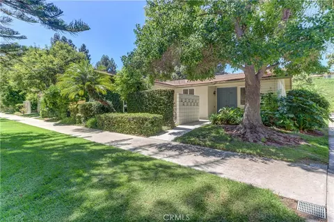 30 Calle Aragon #E, Laguna Woods, CA 92637