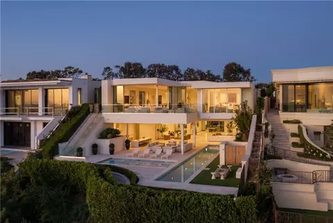 1119 Dolphin, Corona Del Mar, CA 92625