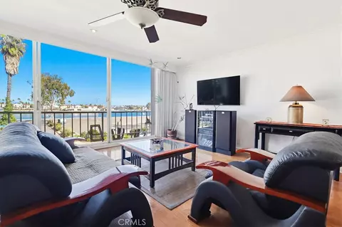 383 Bay Shr #307, Long Beach, CA 90803