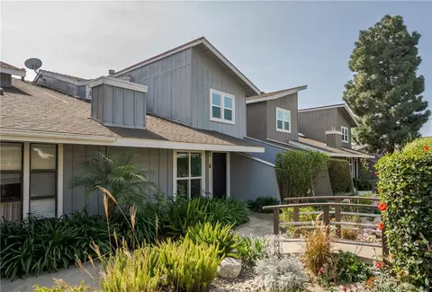 345 University Dr #F4, Costa Mesa, CA 92627