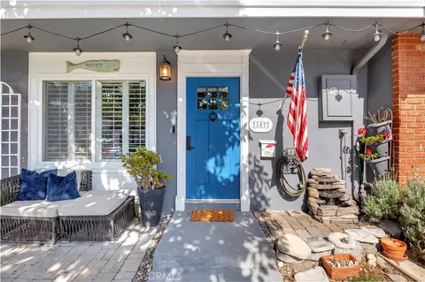 107 Yorktown Ln, Costa Mesa, CA 92626