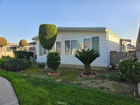 2261 Lake Crest Ln #83, La Habra, CA 90631