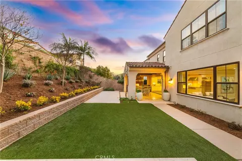 Exterior - 71 Clocktower, Irvine, CA 92620 photo 4 of 8