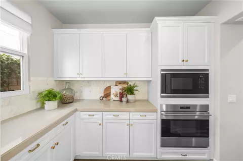 Kitchen - 71 Clocktower, Irvine, CA 92620 photo 5 of 5