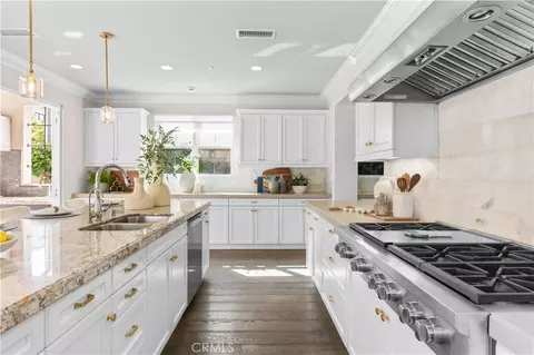 Kitchen - 71 Clocktower, Irvine, CA 92620 photo 3 of 5