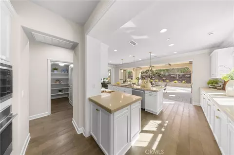 Entry Way - 71 Clocktower, Irvine, CA 92620 photo 3 of 11