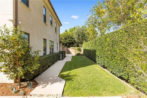 Exterior - 71 Clocktower, Irvine, CA 92620 photo 8 of 8