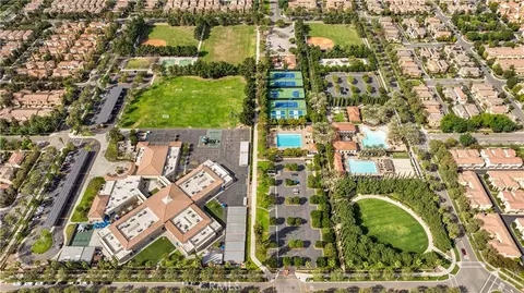 View/Area - 71 Clocktower, Irvine, CA 92620 photo 4 of 10