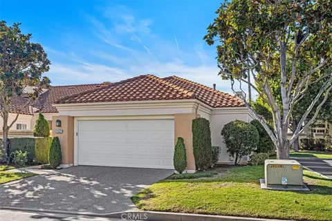 21527 Paseo Palmetto, Mission Viejo, CA 92692