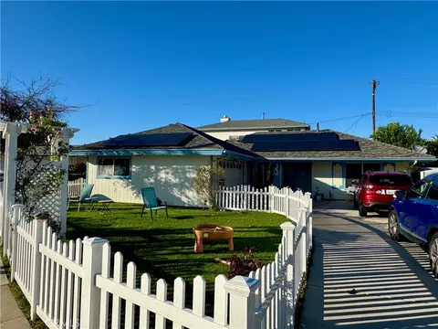 1068 Concord St, Costa Mesa, CA 92626