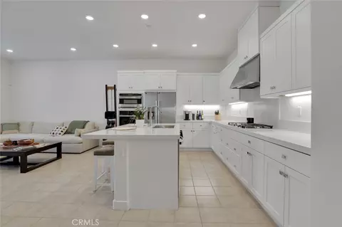 Kitchen - 145 Sash, Irvine, CA 92618 photo 2 of 6